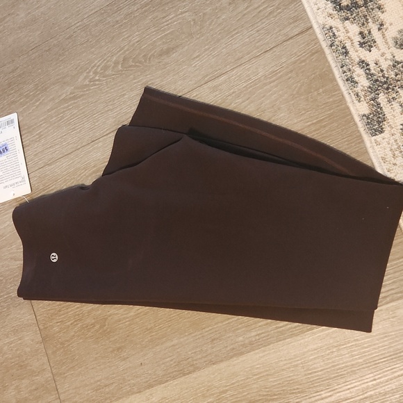 Lululemon Glow Up Super-High-Rise Tight 28" Size 6 - Picture 4 of 5